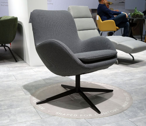 Gambler side chair by KEBE, IMM Cologne 2018. Design: Jacob Würtzen